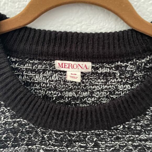 Black & White Boxy Sweater Cozy - Picture 2 of 6